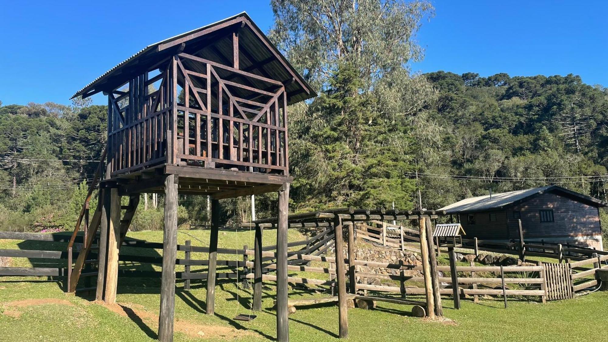 Cabanas Leao Da Tribo De Juda Канела Екстериор снимка